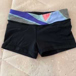 Ivivva girls reversible dance/gymnastic short